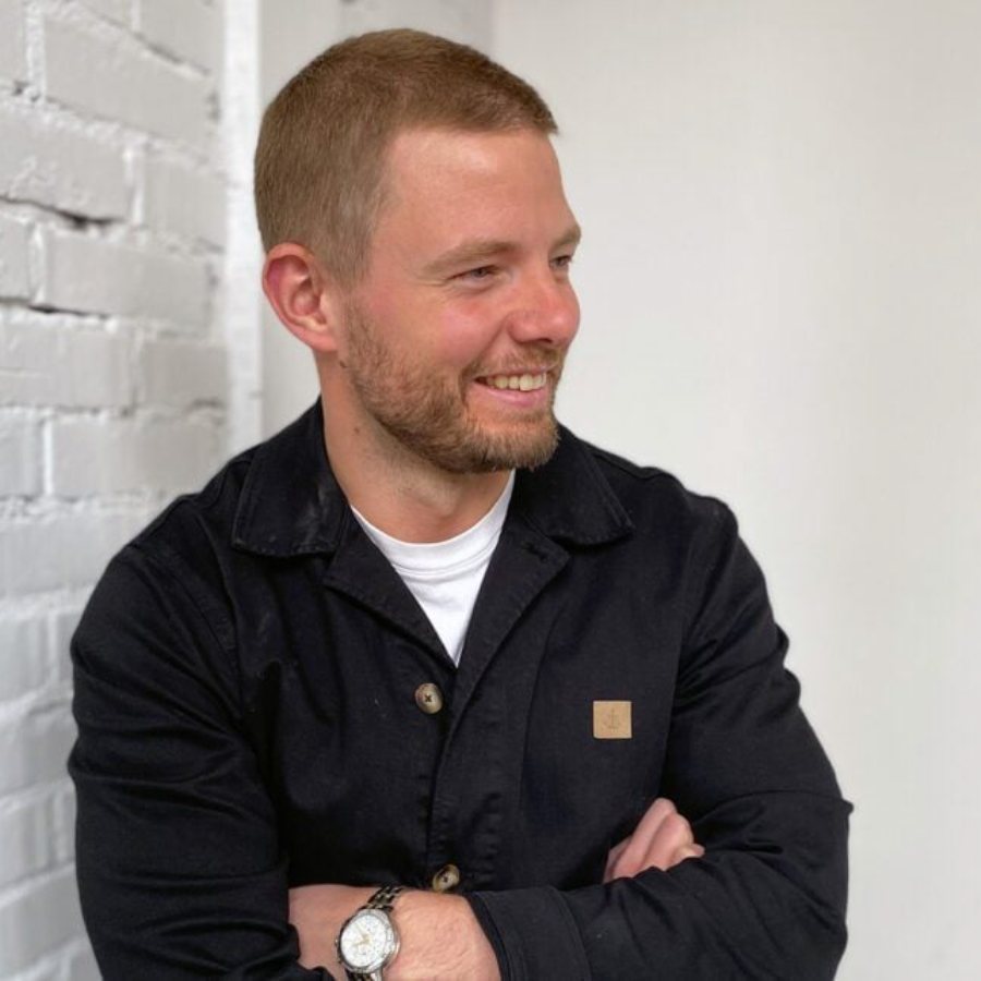 Niclas — CEO · New Business, Prolounge